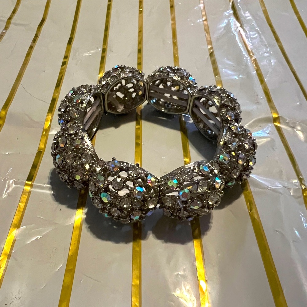 DIAMOND DOUBLE STUDDED BRACLET!